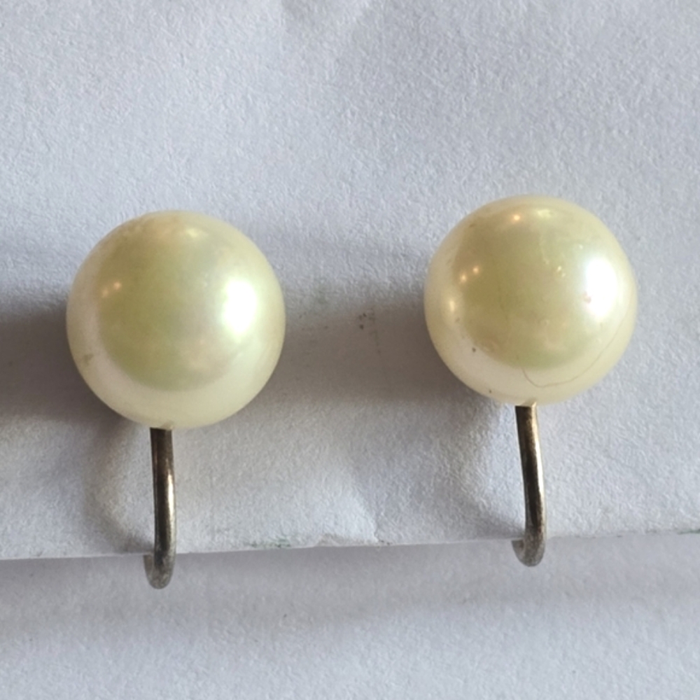Vintage earrings screwback 835 silver faux pearl pearlcore dainty classic